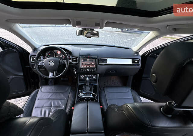 Черный Фольксваген Туарег, объемом двигателя 2.97 л и пробегом 288 тыс. км за 25850 $, фото 78 на Automoto.ua