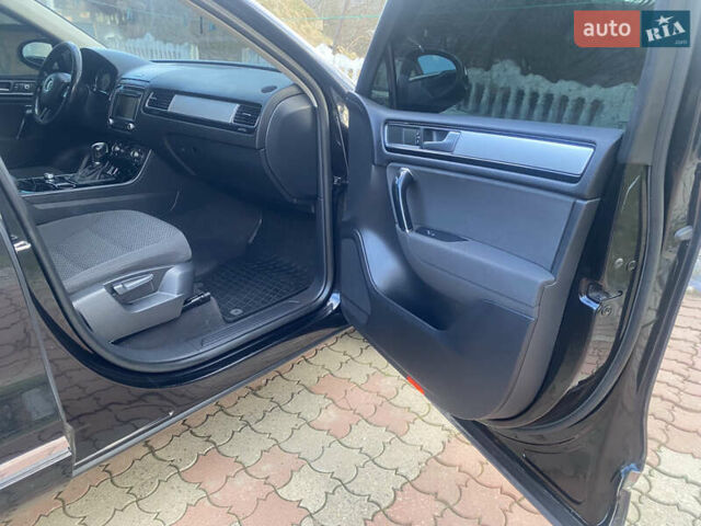 Чорний Фольксваген Туарег, об'ємом двигуна 2.97 л та пробігом 198 тис. км за 24000 $, фото 10 на Automoto.ua
