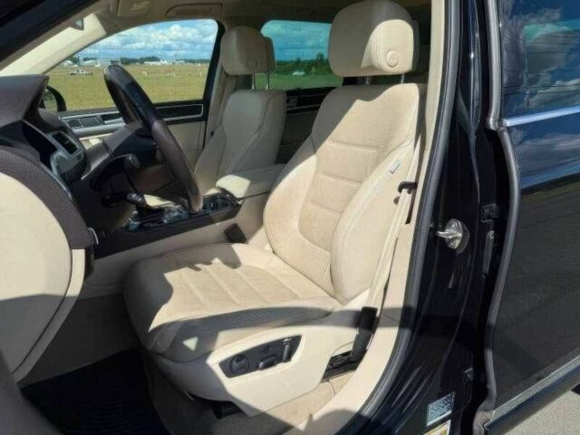 Черный Фольксваген Туарег, объемом двигателя 3.6 л и пробегом 119 тыс. км за 12100 $, фото 12 на Automoto.ua