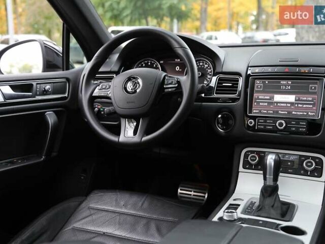 Черный Фольксваген Туарег, объемом двигателя 3.6 л и пробегом 104 тыс. км за 19900 $, фото 12 на Automoto.ua