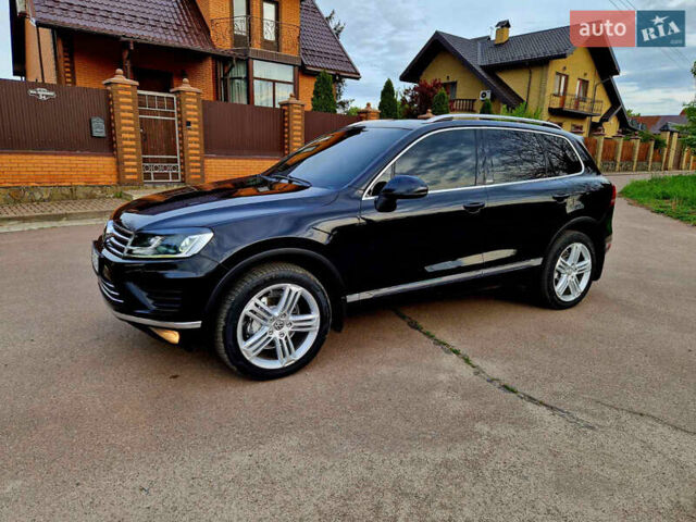 Черный Фольксваген Туарег, объемом двигателя 3 л и пробегом 225 тыс. км за 30000 $, фото 5 на Automoto.ua