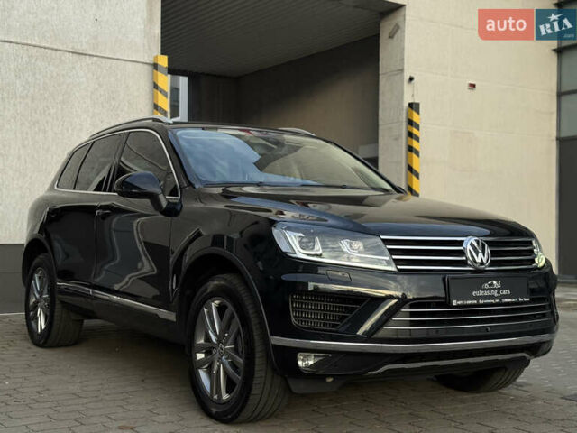 Черный Фольксваген Туарег, объемом двигателя 3 л и пробегом 242 тыс. км за 27999 $, фото 1 на Automoto.ua
