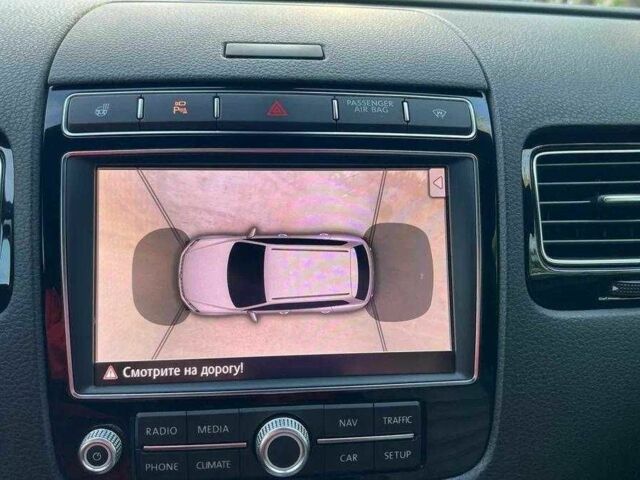 Чорний Фольксваген Туарег, об'ємом двигуна 3 л та пробігом 174 тис. км за 20000 $, фото 6 на Automoto.ua