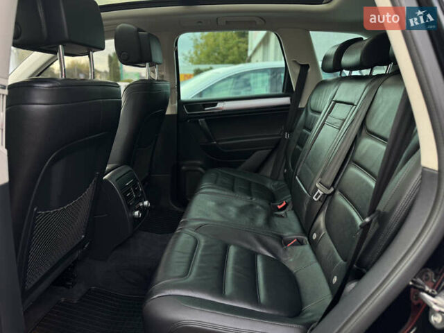 Черный Фольксваген Туарег, объемом двигателя 3 л и пробегом 242 тыс. км за 27999 $, фото 21 на Automoto.ua