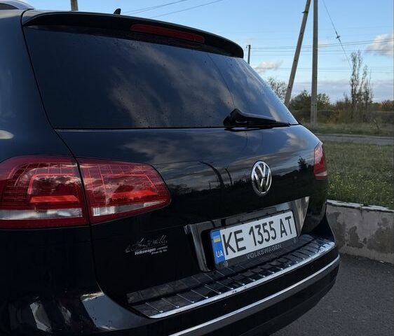 Черный Фольксваген Туарег, объемом двигателя 3.6 л и пробегом 205 тыс. км за 16000 $, фото 4 на Automoto.ua