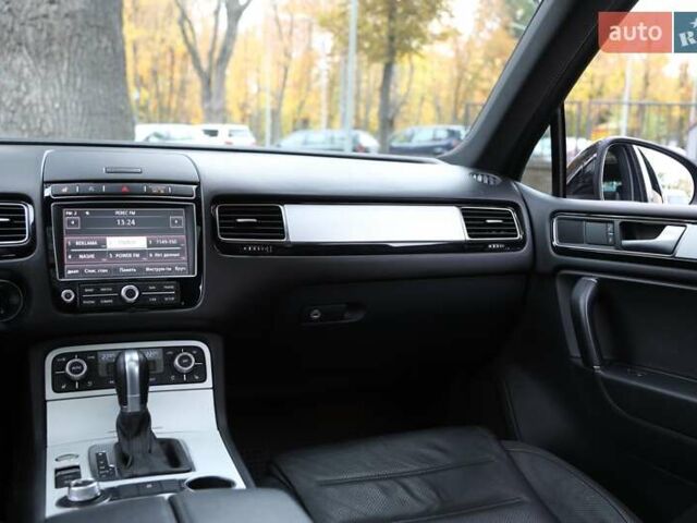 Черный Фольксваген Туарег, объемом двигателя 3.6 л и пробегом 104 тыс. км за 19900 $, фото 14 на Automoto.ua