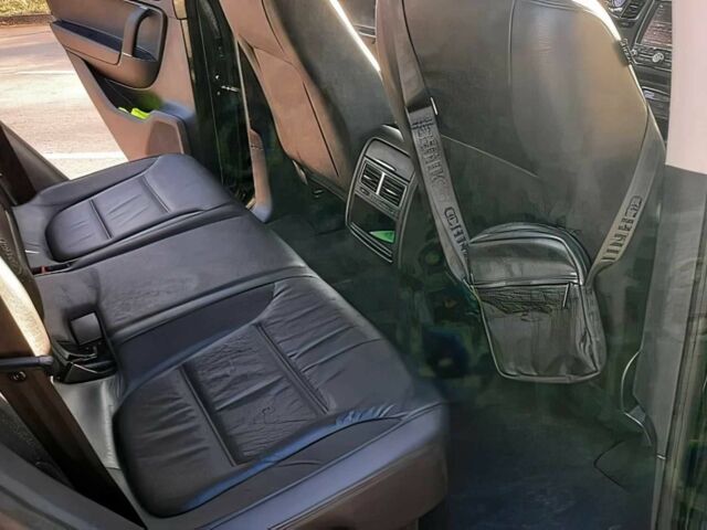 Черный Фольксваген Туарег, объемом двигателя 3 л и пробегом 76 тыс. км за 9300 $, фото 12 на Automoto.ua