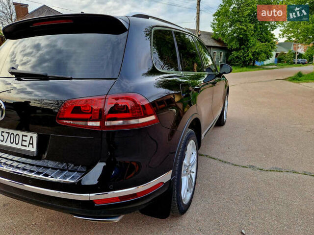 Черный Фольксваген Туарег, объемом двигателя 3 л и пробегом 225 тыс. км за 30000 $, фото 12 на Automoto.ua