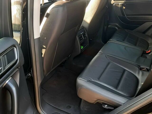 Черный Фольксваген Туарег, объемом двигателя 3 л и пробегом 76 тыс. км за 9300 $, фото 11 на Automoto.ua