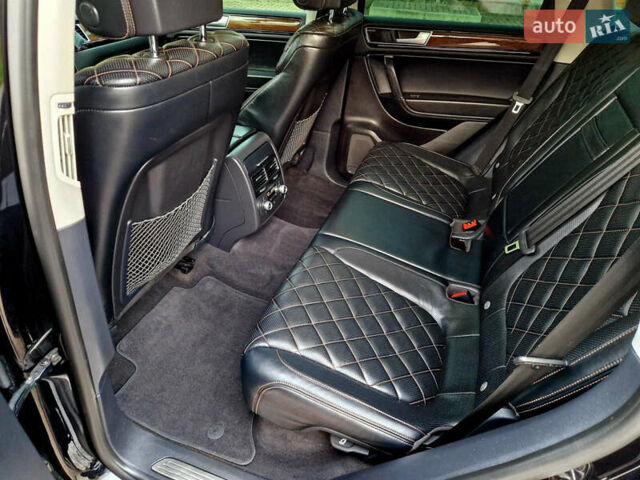 Черный Фольксваген Туарег, объемом двигателя 3 л и пробегом 225 тыс. км за 30000 $, фото 46 на Automoto.ua