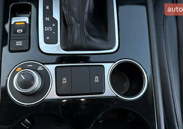 Черный Фольксваген Туарег, объемом двигателя 2.97 л и пробегом 288 тыс. км за 25850 $, фото 98 на Automoto.ua