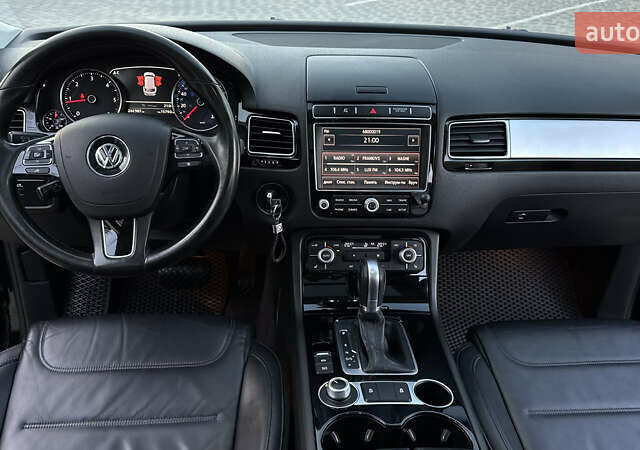 Черный Фольксваген Туарег, объемом двигателя 2.97 л и пробегом 288 тыс. км за 25850 $, фото 72 на Automoto.ua