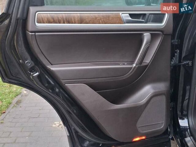 Черный Фольксваген Туарег, объемом двигателя 3 л и пробегом 187 тыс. км за 29970 $, фото 53 на Automoto.ua