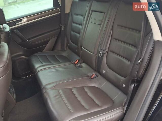 Черный Фольксваген Туарег, объемом двигателя 3 л и пробегом 187 тыс. км за 29970 $, фото 57 на Automoto.ua