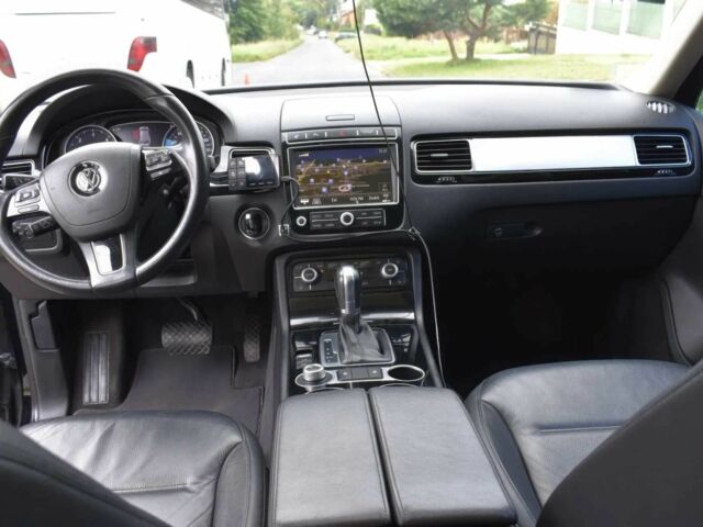 Черный Фольксваген Туарег, объемом двигателя 3 л и пробегом 108 тыс. км за 8500 $, фото 11 на Automoto.ua