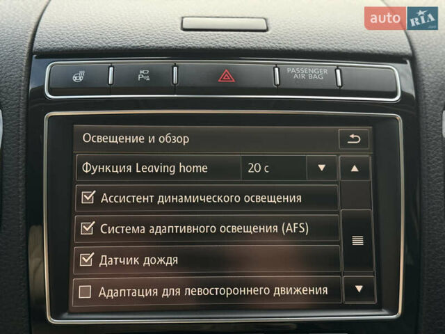 Черный Фольксваген Туарег, объемом двигателя 3 л и пробегом 242 тыс. км за 27999 $, фото 51 на Automoto.ua