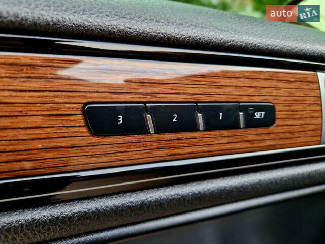 Черный Фольксваген Туарег, объемом двигателя 3 л и пробегом 225 тыс. км за 30000 $, фото 28 на Automoto.ua