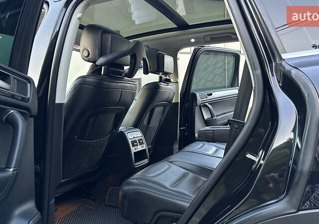 Черный Фольксваген Туарег, объемом двигателя 2.97 л и пробегом 288 тыс. км за 25850 $, фото 43 на Automoto.ua