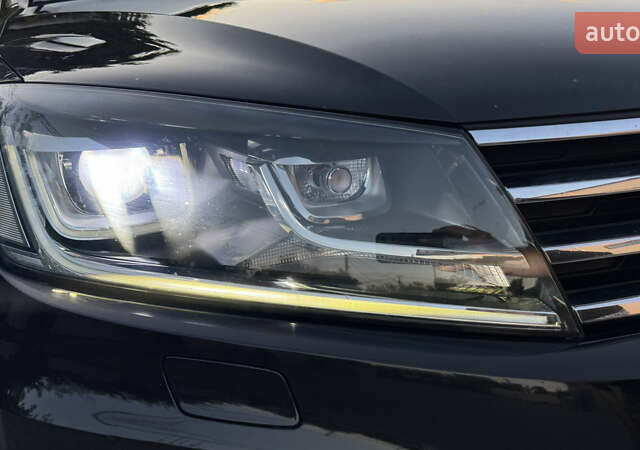 Черный Фольксваген Туарег, объемом двигателя 2.97 л и пробегом 288 тыс. км за 25850 $, фото 12 на Automoto.ua