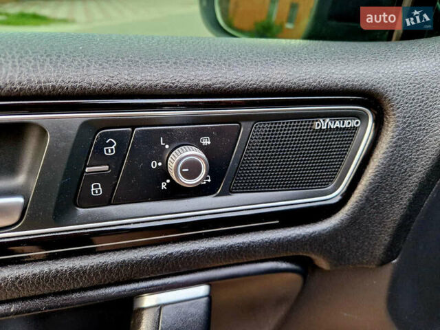 Черный Фольксваген Туарег, объемом двигателя 3 л и пробегом 225 тыс. км за 30000 $, фото 26 на Automoto.ua