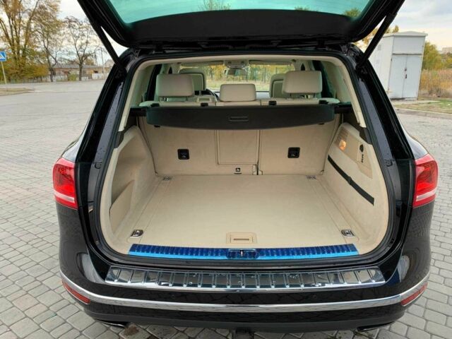 Черный Фольксваген Туарег, объемом двигателя 3.6 л и пробегом 190 тыс. км за 17500 $, фото 11 на Automoto.ua