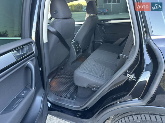 Черный Фольксваген Туарег, объемом двигателя 2.97 л и пробегом 202 тыс. км за 25800 $, фото 20 на Automoto.ua