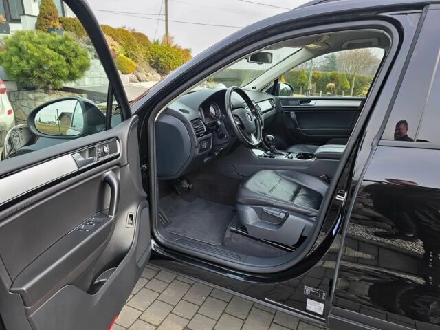 Черный Фольксваген Туарег, объемом двигателя 3 л и пробегом 76 тыс. км за 5600 $, фото 7 на Automoto.ua