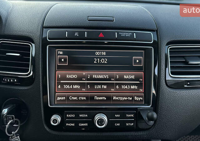 Черный Фольксваген Туарег, объемом двигателя 2.97 л и пробегом 288 тыс. км за 25850 $, фото 89 на Automoto.ua