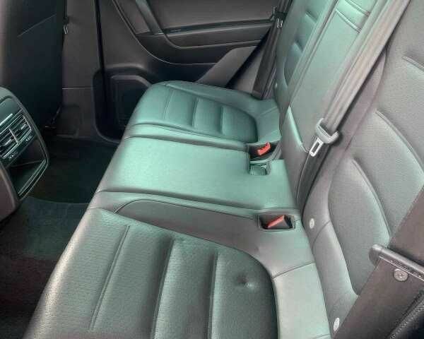 Чорний Фольксваген Туарег, об'ємом двигуна 3 л та пробігом 99 тис. км за 5500 $, фото 12 на Automoto.ua