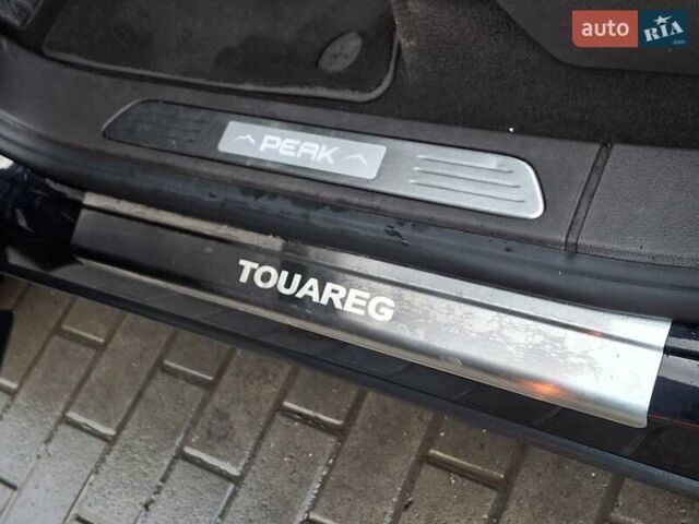 Черный Фольксваген Туарег, объемом двигателя 3 л и пробегом 187 тыс. км за 29970 $, фото 41 на Automoto.ua