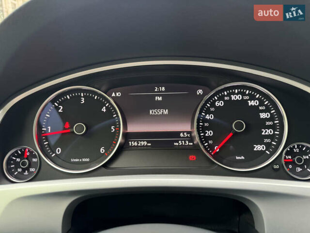 Черный Фольксваген Туарег, объемом двигателя 3 л и пробегом 159 тыс. км за 27900 $, фото 40 на Automoto.ua