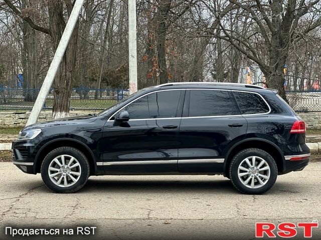 Чорний Фольксваген Туарег, об'ємом двигуна 3 л та пробігом 212 тис. км за 30500 $, фото 9 на Automoto.ua