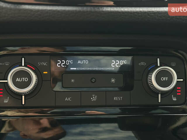 Черный Фольксваген Туарег, объемом двигателя 3 л и пробегом 242 тыс. км за 27999 $, фото 40 на Automoto.ua