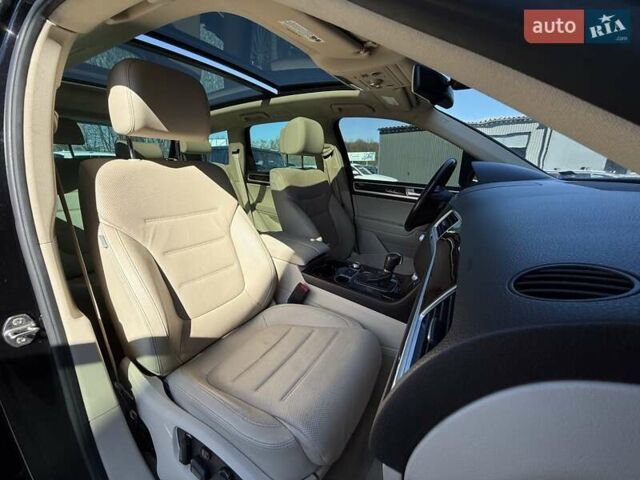 Черный Фольксваген Туарег, объемом двигателя 3 л и пробегом 279 тыс. км за 20400 $, фото 47 на Automoto.ua