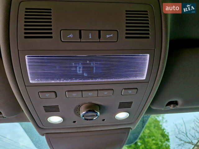 Черный Фольксваген Туарег, объемом двигателя 3 л и пробегом 225 тыс. км за 30000 $, фото 43 на Automoto.ua