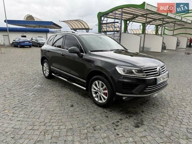 Черный Фольксваген Туарег, объемом двигателя 3 л и пробегом 224 тыс. км за 27000 $, фото 6 на Automoto.ua