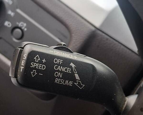 Черный Фольксваген Туарег, объемом двигателя 3 л и пробегом 187 тыс. км за 29970 $, фото 75 на Automoto.ua