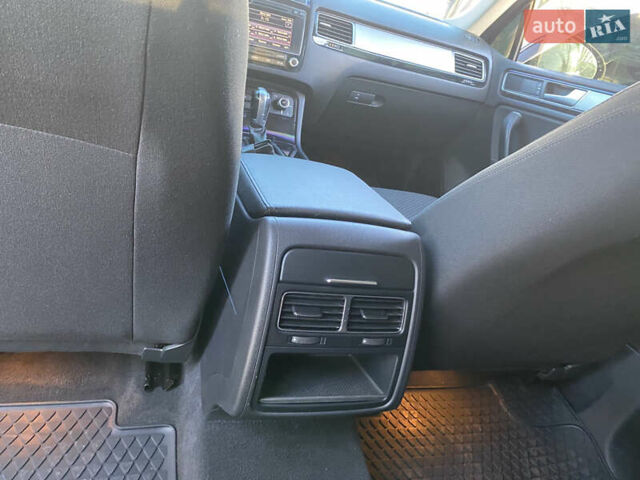 Чорний Фольксваген Туарег, об'ємом двигуна 2.97 л та пробігом 198 тис. км за 24000 $, фото 7 на Automoto.ua