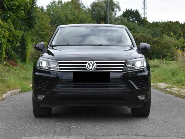 Черный Фольксваген Туарег, объемом двигателя 3 л и пробегом 108 тыс. км за 8500 $, фото 1 на Automoto.ua