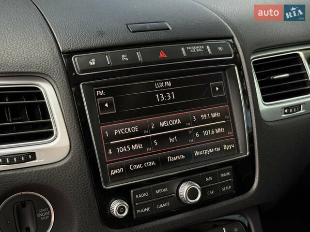 Черный Фольксваген Туарег, объемом двигателя 3 л и пробегом 212 тыс. км за 28999 $, фото 31 на Automoto.ua