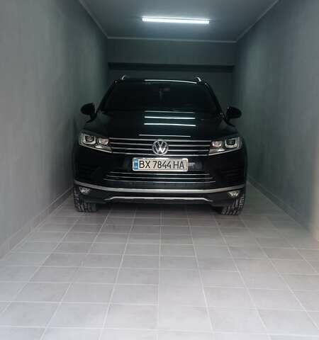 Черный Фольксваген Туарег, объемом двигателя 3 л и пробегом 224 тыс. км за 27000 $, фото 15 на Automoto.ua