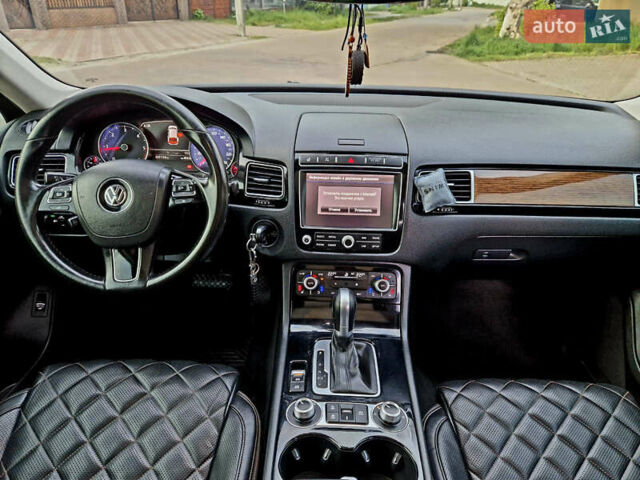 Черный Фольксваген Туарег, объемом двигателя 3 л и пробегом 225 тыс. км за 30000 $, фото 50 на Automoto.ua