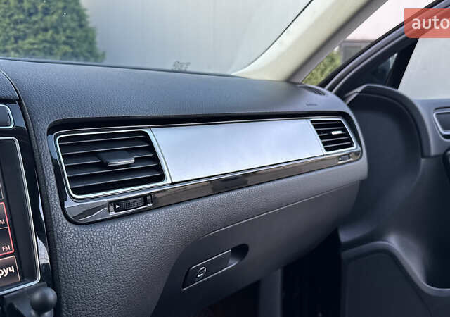 Черный Фольксваген Туарег, объемом двигателя 2.97 л и пробегом 288 тыс. км за 25850 $, фото 102 на Automoto.ua