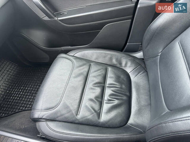 Черный Фольксваген Туарег, объемом двигателя 2.97 л и пробегом 268 тыс. км за 24300 $, фото 9 на Automoto.ua