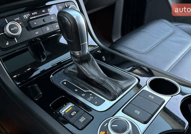 Черный Фольксваген Туарег, объемом двигателя 2.97 л и пробегом 288 тыс. км за 25850 $, фото 96 на Automoto.ua