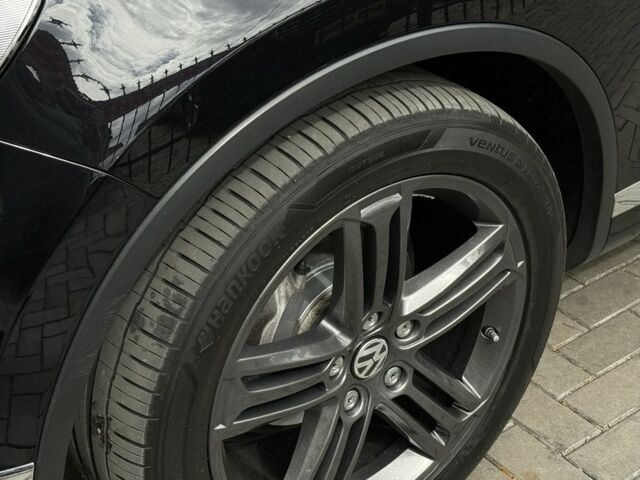 Черный Фольксваген Туарег, объемом двигателя 3 л и пробегом 212 тыс. км за 28999 $, фото 10 на Automoto.ua