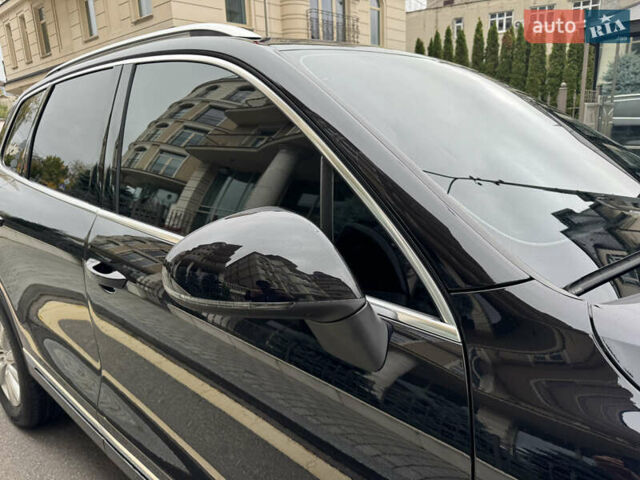 Черный Фольксваген Туарег, объемом двигателя 3 л и пробегом 159 тыс. км за 27900 $, фото 19 на Automoto.ua