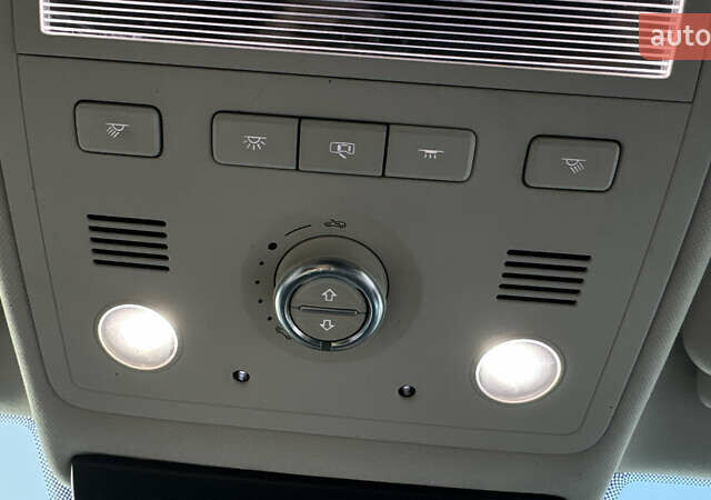 Черный Фольксваген Туарег, объемом двигателя 2.97 л и пробегом 288 тыс. км за 25850 $, фото 80 на Automoto.ua