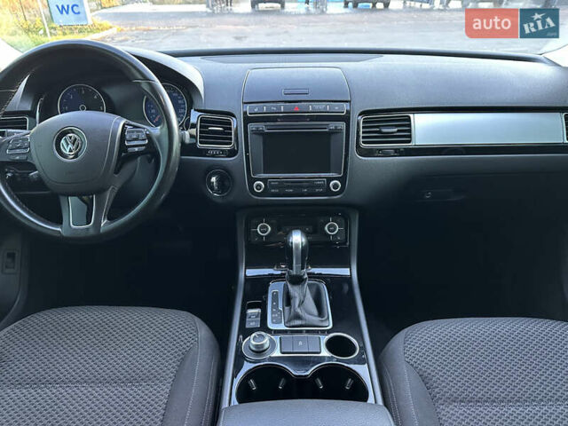 Черный Фольксваген Туарег, объемом двигателя 2.97 л и пробегом 202 тыс. км за 25800 $, фото 24 на Automoto.ua