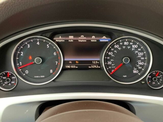 Черный Фольксваген Туарег, объемом двигателя 3.6 л и пробегом 190 тыс. км за 17500 $, фото 12 на Automoto.ua